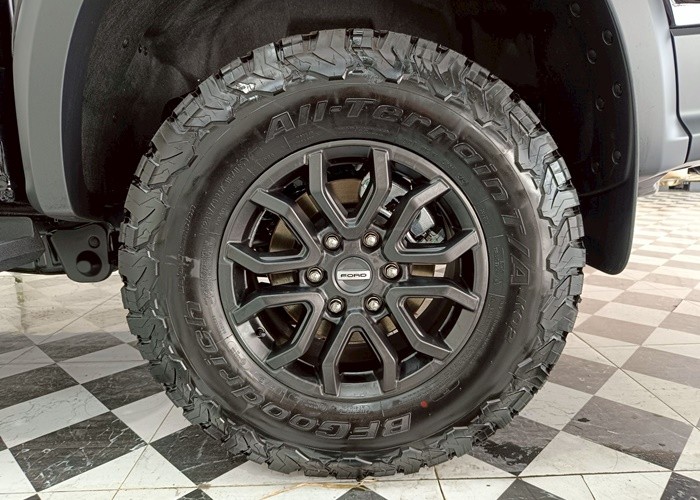 Used 9
                    FORD
                     for Sale Image