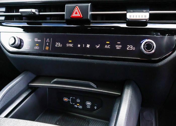 Used 1
                    KIA
                     for Sale Image