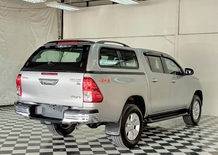 Used 11
                    TOYOTA
                     for Sale Image