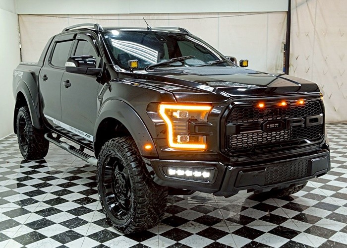 Used 8
                    FORD
                     for Sale Image