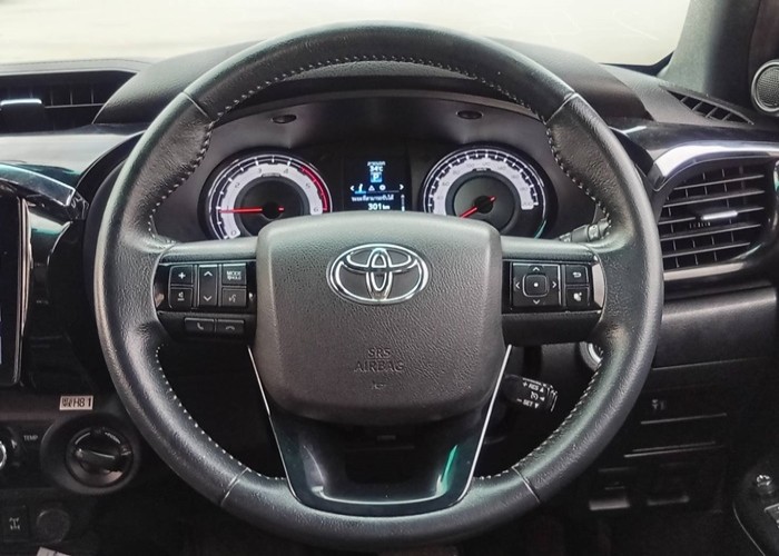 Used 11
                    TOYOTA
                     for Sale Image