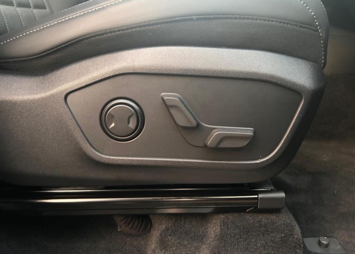 Used 1
                    KIA
                     for Sale Image