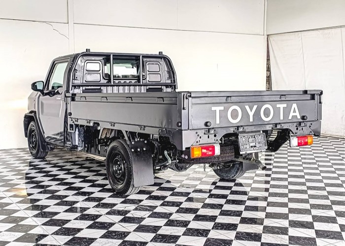 Used 1
                    TOYOTA
                     for Sale Image