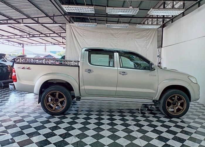 Used 7
                    TOYOTA
                     for Sale Image